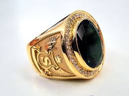 Bishops Ring Green Stone Men S Signet 14k Yellow Gold Mens Ring Designs Rings For Men Mens Gold Rings