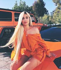 Orange Calls To Mind Feelings Of Excitement Enthusiasm And Warmth And Is Often Used To Draw Atte Kylie Jenner Outfits Kylie Jenner News Kylie Kristen Jenner