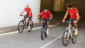 Arjen robben komt de komende wedstrijden niet in actie. Bayern Take Up Pre Season Training Fc Bayern Munich