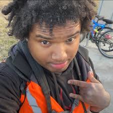 Jamil Wright's Instagram, Twitter & Facebook