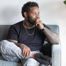 Well, 🥂 to an early Christmas for me❗️ Y'all don't understand how excited  I am about my new set of spokes and tires! Ever since @spinergywheels  launched their Design Lab, wheelchair users