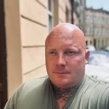 Maik Menke updated his profile picture.