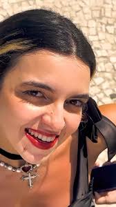 Vitoria Aymê (@avitoria.ayme) • Instagram photos and videos