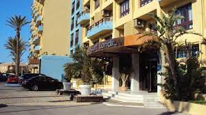 Este confortable hotel de playa está situado en la zona turística de la manga del mar menor. Entrada Hotel Picture Of Aparthotel Londres La Manga Del Mar Menor Tripadvisor