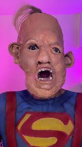 Makeup of Sid The Sloth