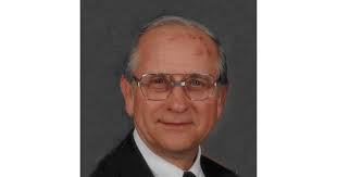 Everett Dennis Obituary (1932