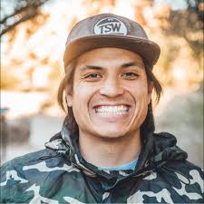 Can anybody recommend cabinet makers?