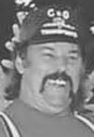 Linda Beale's Instagram, Twitter & Facebook