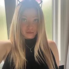 Taylor Swift's hair color inspiration and natural hair colors discussion