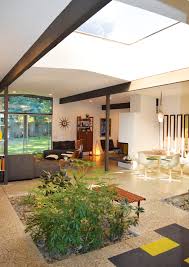 Brothers jim and bill streng built close to 3,800 contemporary styled homes in the sacramento, davis and elk grove areas for over 25 years starting in 1959. Love At First Sight Inside Sacramento