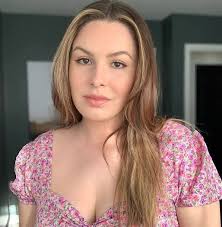 France and Russia Girls And Women Dating And Chatting Group.🇫🇷🇷🇺