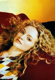 Её отец джим — бывший агент фбр, мать джоан — автор книг для детей. Heather Graham Biography And Movies