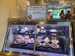 ウエルカムケーキを食べる☆シャトレーゼホテル | 気ままな絵日記〜旅とおさんぽ時々ごはん〜