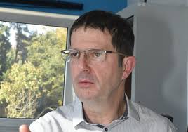 Vosges : treize personnes travaillent pour l'installation du compteur gaz  Gazpar