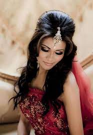 Hairstyles For Indian Wedding 20 Showy Bridal Hairstyles Indian Wedding Hairstyles Engagement Hairstyles Hair Styles