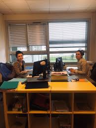 Florine CORGNIARD (à droite) et Leyla ACOSTA (à gauche) renforcent notre  équipe sur le secteur de Rennes depuis le mois de janvier ! 💪 Au centre  Justine TERGANT venue faire un stage