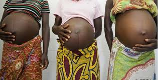 Dans les landes un garagiste a trouvé la solution pour se venger de son voisin. Kabako Il Enceinte Les Trois Filles Et Les Deux Nieces De Son Voisin Pour Se Venger