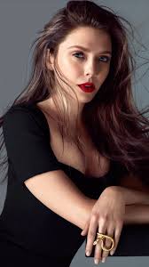 GIRL NEXT DOOR: MODERN FAMILY