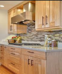 Like The Oak Cabinets And Hardware Kitchen Design Kitchen Renovation Kitchen Cabinet Design
