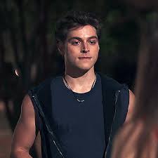 With olivia holt, chiara aurelia, froy gutierrez, harley quinn smith. But I Also Came Back For You Froy Gutierrez As Jamie Henson Cruel Summer 1x05
