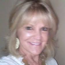 Lynne Hurst's Instagram, Twitter & Facebook