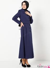 Modanisa Lacivert Rengi Pardesu Modelleri Kadinlive Com Moda Stilleri Basortusu Modasi Model