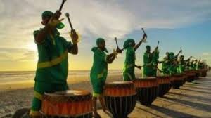 Jika gendang singanaki hanya menghasilkan nada yang berulang maka gendang singindungi akan menghasilkan nada yang naik turun. Uniknya Dol Gendang Khas Bengkulu Penyembur Semangat