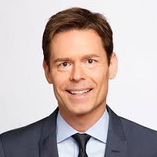 Darryl Coburn's Instagram, Twitter & Facebook