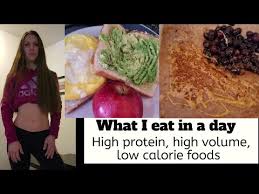 Here's how to amp up portions of your favorite foods so you're saving on calories, but not feeling deprived. What I Eat In A Day High Volume Low Calorie Dense Foods Youtube