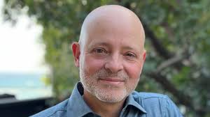 eBay Hires Former Meta Commerce Leader as Chief Product Officer