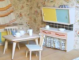 Puppenhauser 50er Http Www Puppenhausmuseum De Puppenhaeuser 50er 27 Html Puppenstubenmobel Haus Kuchen Haus Zubehor
