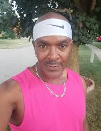 What time does the books close for the 6am run?