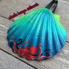 They are almost everywhere, which inspired me to make my own diy version! 130 Seashell Ornaments Ideas Seashell Ornaments Seashell Crafts Beachy Christmas