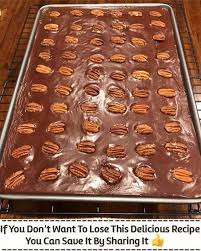 To find the area of a rectangle, simply multiply the length of the pan by its width. Quick Recipes Texas Turtle Sheet Cake Ingredients 1 Cup Butter 2 Eggs 1 2 Cup Buttermilk Full Recipe Https Www Quickrecipesguide Com 2020 05 Texas Turtle Sheet Cake Recipe Html Facebook