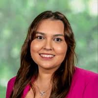 70+ perfiles de «Shana»