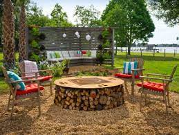 This fire pit is totally simple. 35 Amazing Outdoor Fireplaces And Fire Pits Diy