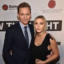 His mother is a former stage manager, and his father, a scientist, was the managing director of a pharmaceutical company. Tom Hiddleston Das Sind Seine Ex Freundinnen