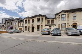 Best western greater london hotel is a few minutes walk from the hospital chapel of st mary & st thomas. Best Western Hotels