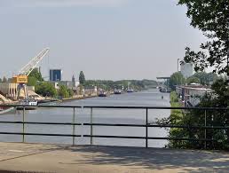 Bolscherbeek = de bolscherbeek is een beek in. File Twentekanaal Hengelo 2 Jpg Wikimedia Commons