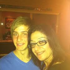 theresa sciberras (@ilovemattymc)