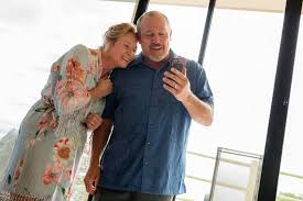 In addition to everything you can do in the manuel antonio vicinity, there's plenty more you can experience within a few hours' drive. Issimo Hotel Manuel Antonio Costa Rica Wedding Image Of Family Before Elopement Ceremony Wedding Photojournalist Association