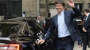 La déclaration de patrimoine de nicolas hulot a fait beaucoup de vagues depuis sa mise en ligne par la haute autorité pour la transparence de la vie. Imbroglio Autour D Un Livre De Nicolas Hulot L Express