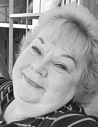 Lynn Sager's Instagram, Twitter & Facebook