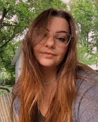 Kira Farley's Instagram, Twitter & Facebook