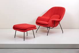 Magenta fabric chair and ottoman set. Womb Chair With Ottoman By Eero Saarinen For Knoll