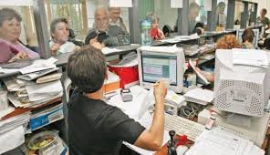 Guvernul a decis ca, în 2020, indemnizația de hrană acordată bugetarilor să rămână la aceeași valoare din 2019, respectiv de 346 de lei. LoviturÄƒ Pentru Bugetari Nu ToÅ£i Vor Primi Norma De HranÄƒ Care Inlocuieste Tichetele De MasÄƒ