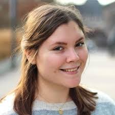 Lisa Staiger's Instagram, Twitter & Facebook