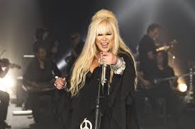 Üst üste gecelerce süren, sevdiklerimizle sımsıcacık. Zerrin Ozer Kimdir Maksatbilgi Muzisyenler Unluler Kina