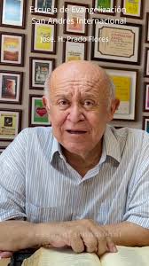 Sabían que el Rey del Rock, Elvis Presley, tenía una canción tan bella, con  un gran mensaje propicio para esta Cuaresma? Manos de la Pascua. Canta Evis  Presley *Facebook no tengo los