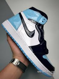 Pin On Sneakers